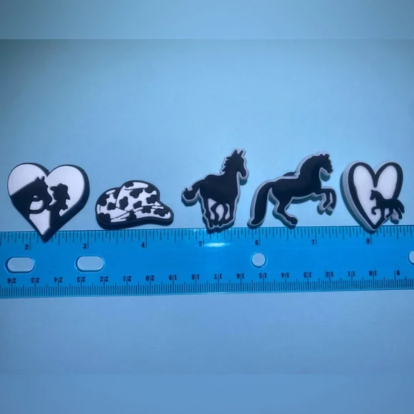 New Set of Western Themed Jibbitz for CROCS- OS- Black and White- NWOT - Picture 8 of 8